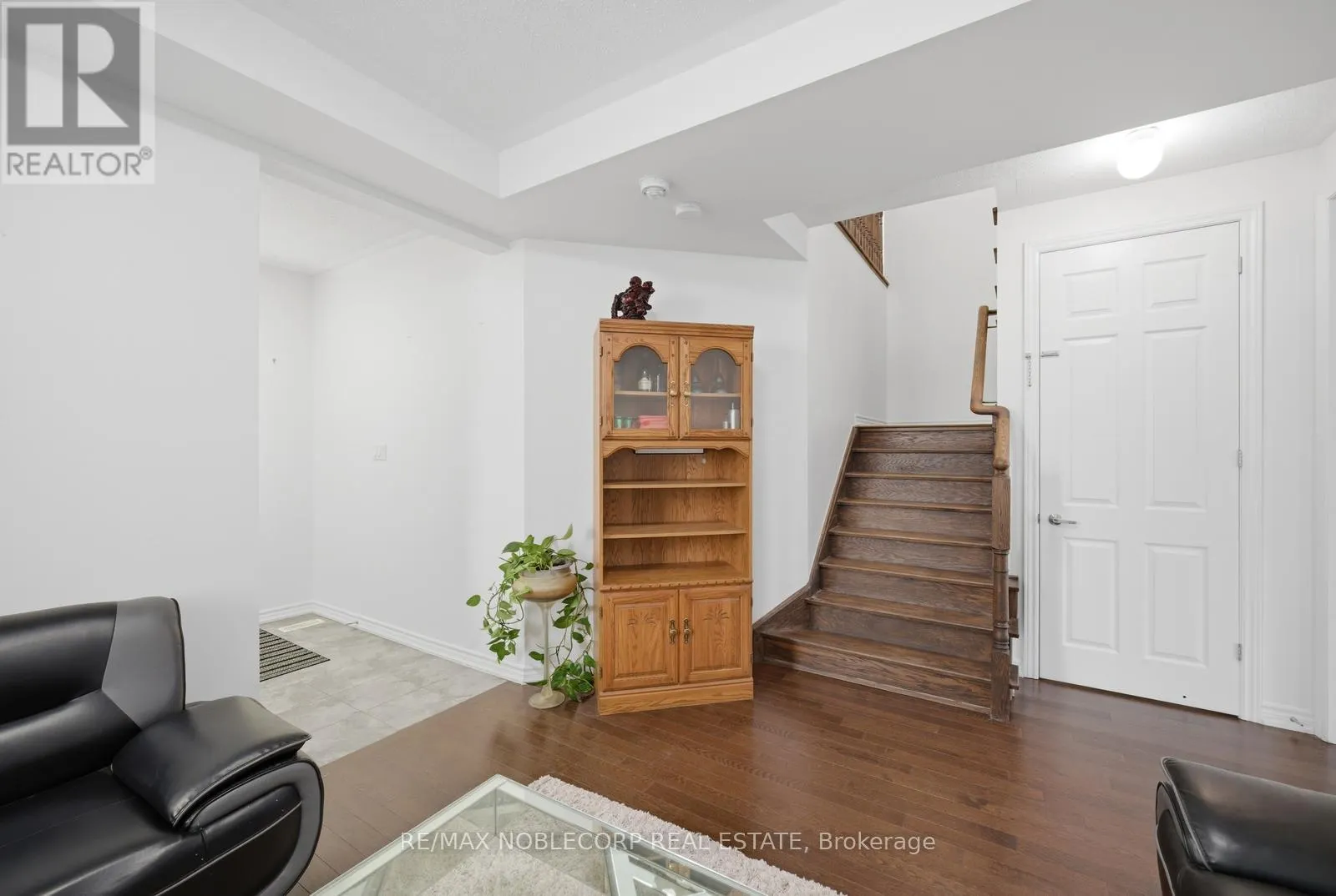 15 GOULD CRESCENT