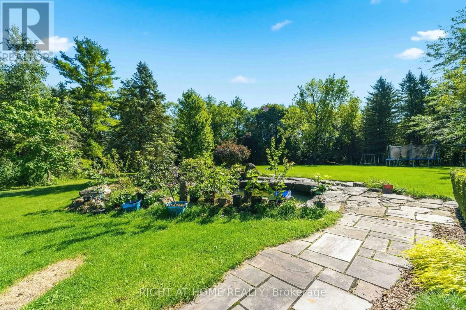 80 EDWARD POTTAGE CRESCENT