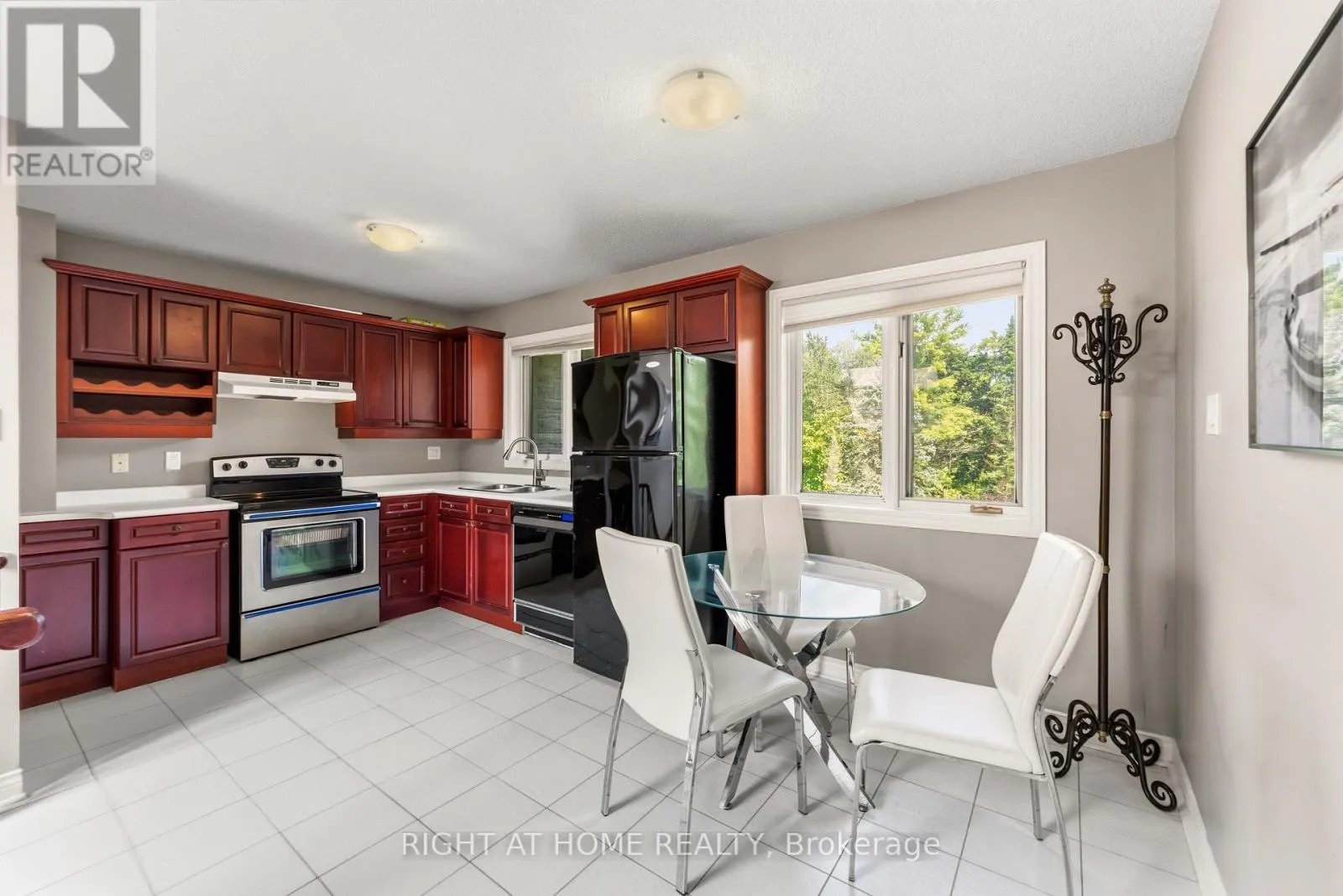 80 EDWARD POTTAGE CRESCENT