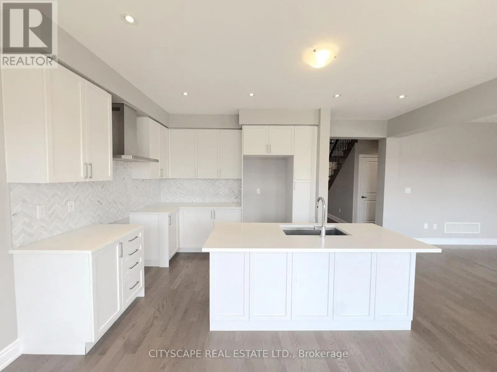 5 PEAR BLOSSOM WAY