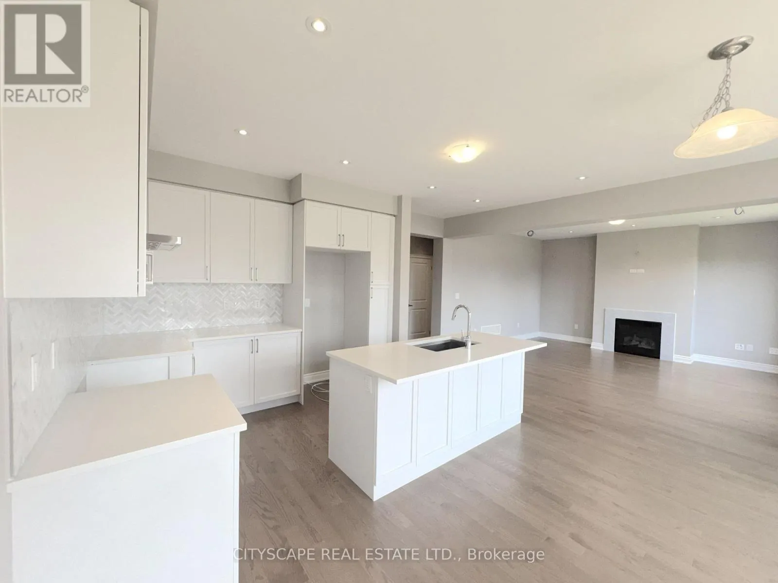 5 PEAR BLOSSOM WAY
