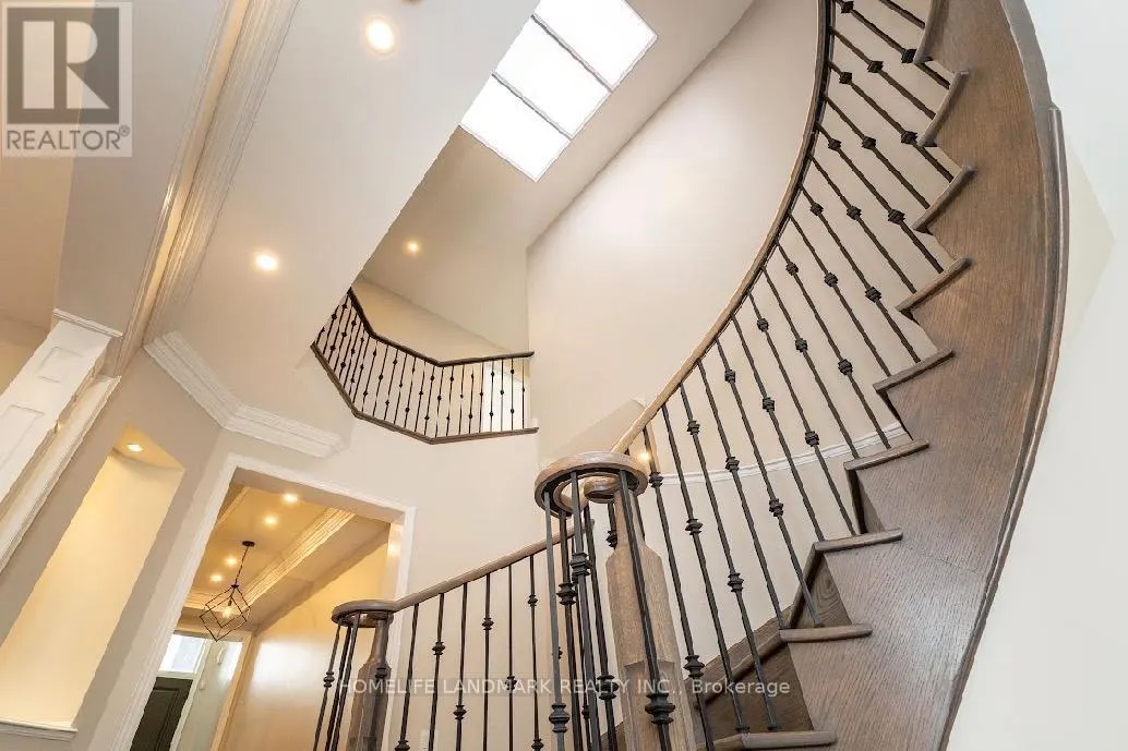 15 LITTLE CELESTE COURT