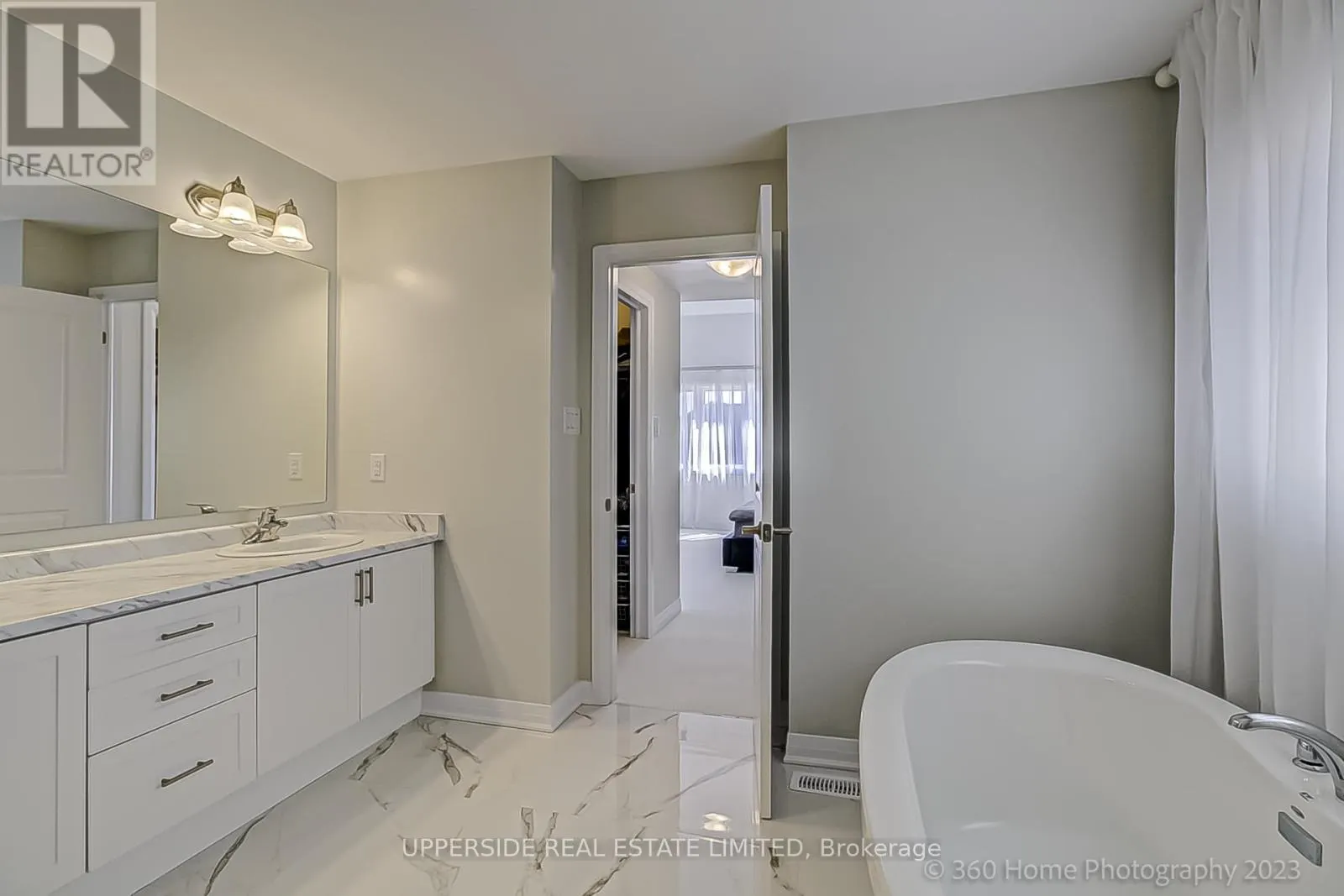 1702 CORSAL COURT