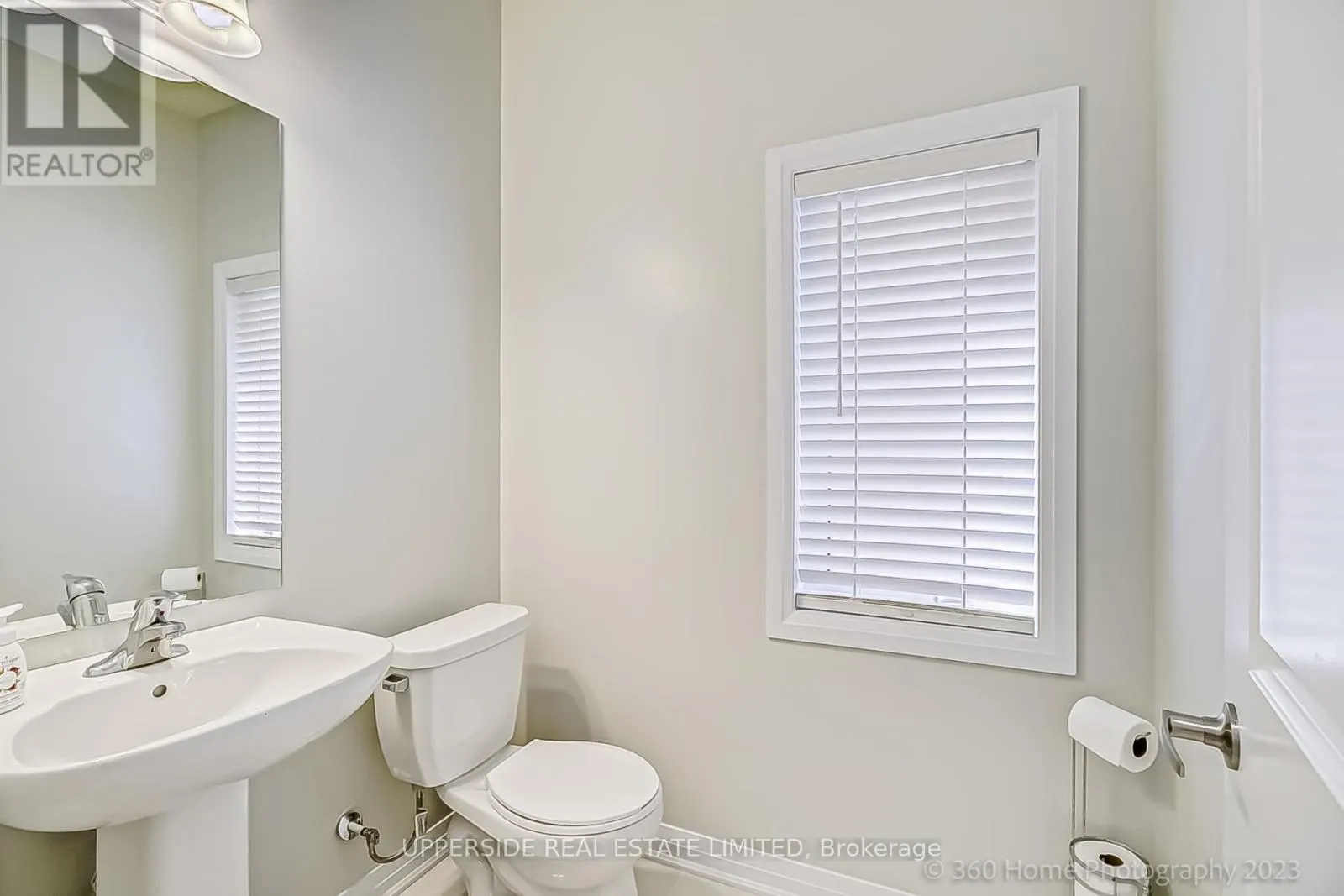 1702 CORSAL COURT