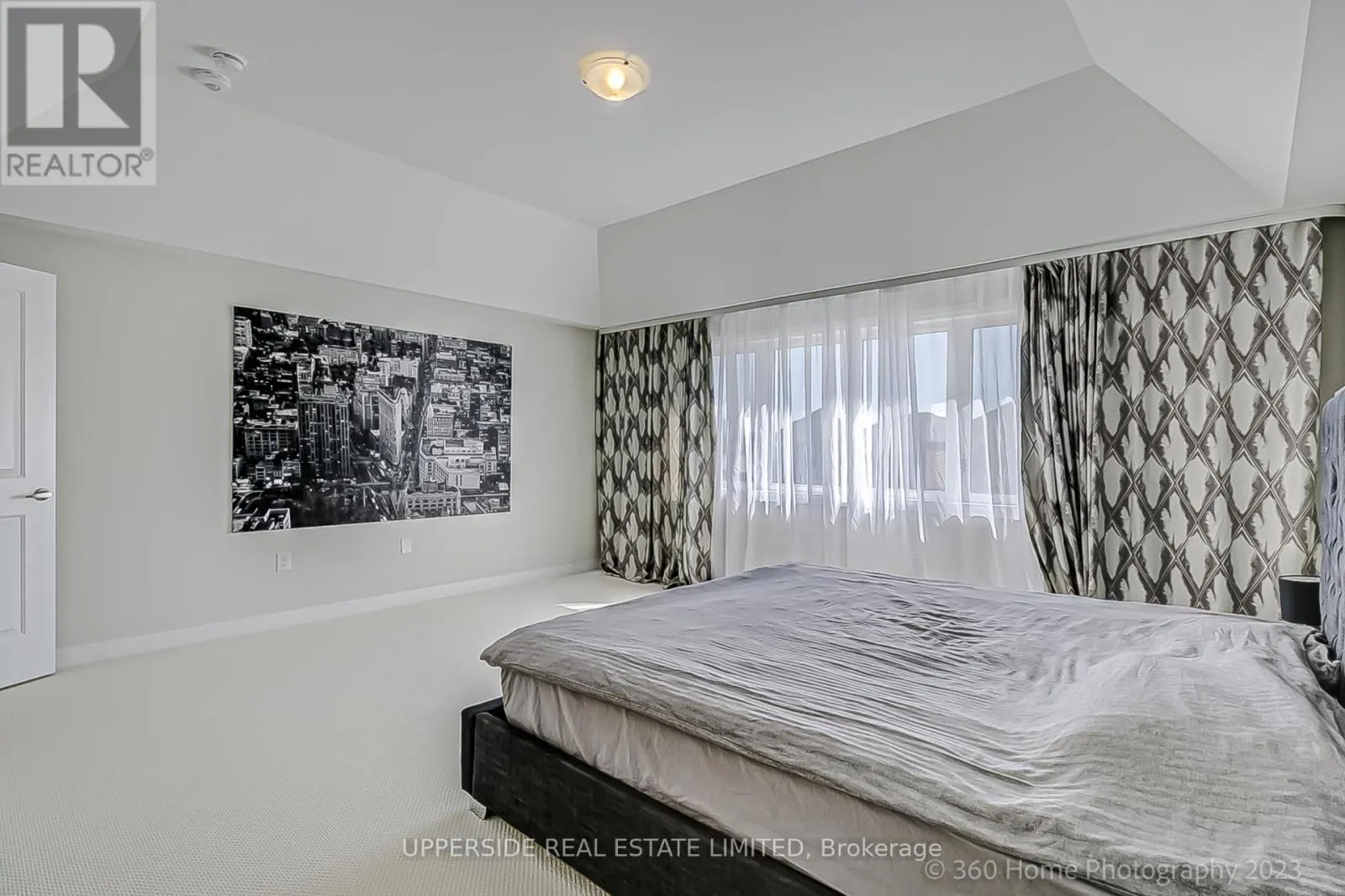 1702 CORSAL COURT