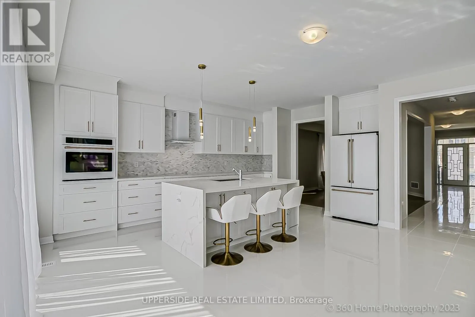 1702 CORSAL COURT