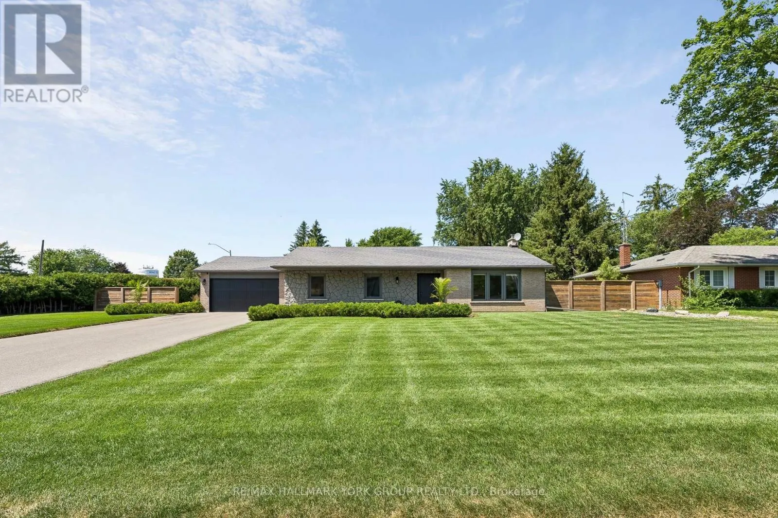 256 BANNER LANE