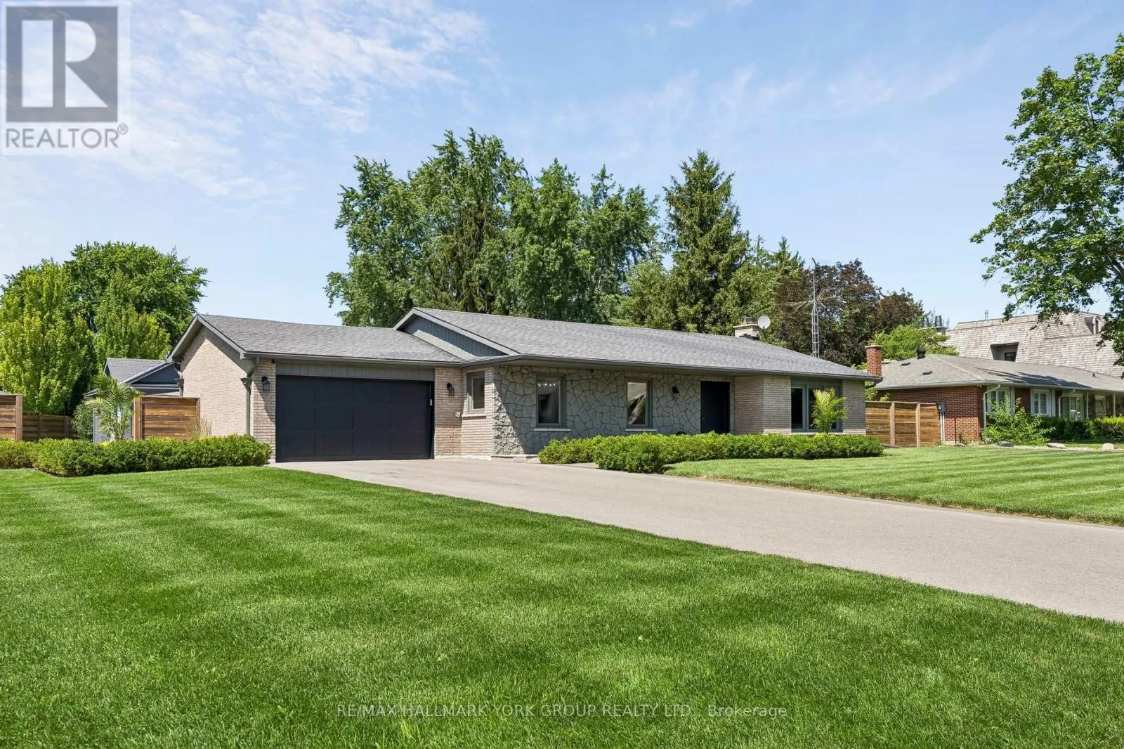 256 BANNER LANE