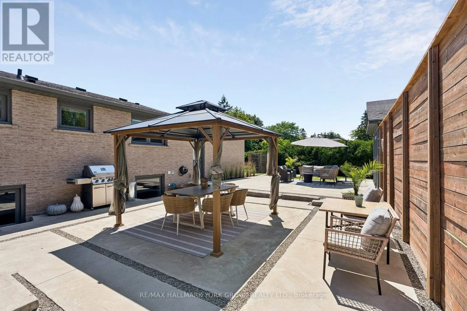256 BANNER LANE