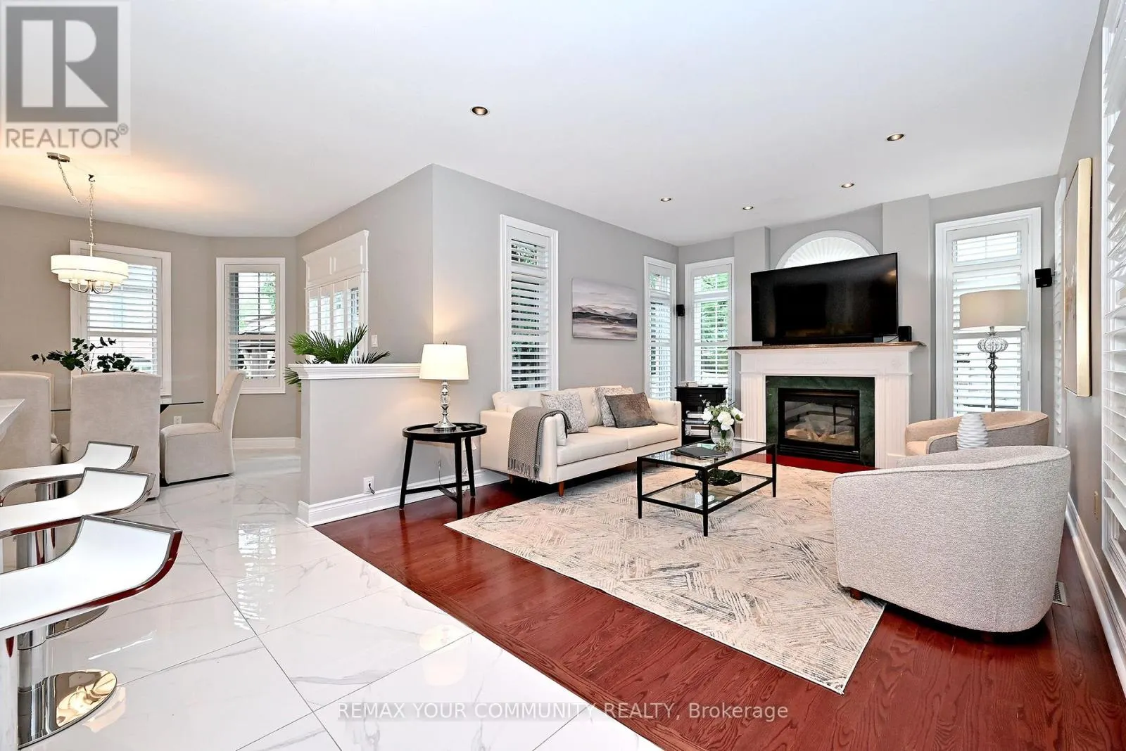 2 WINTERBERRY DRIVE