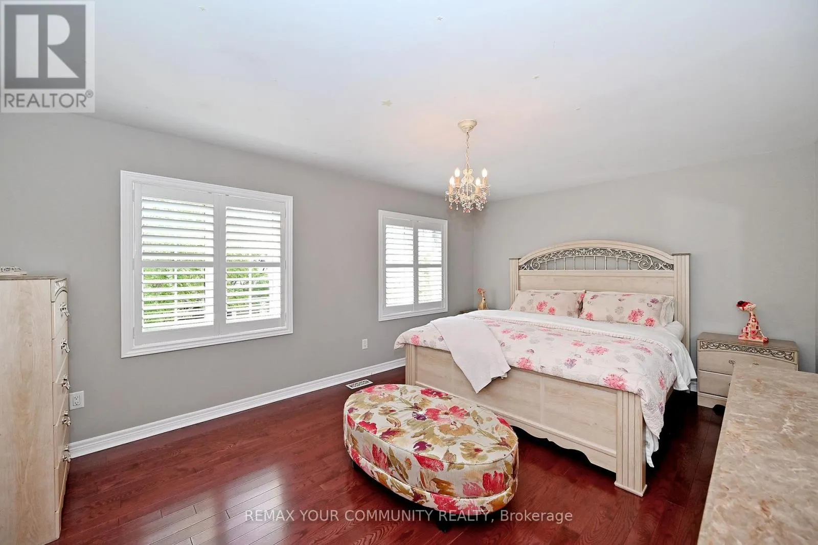 2 WINTERBERRY DRIVE