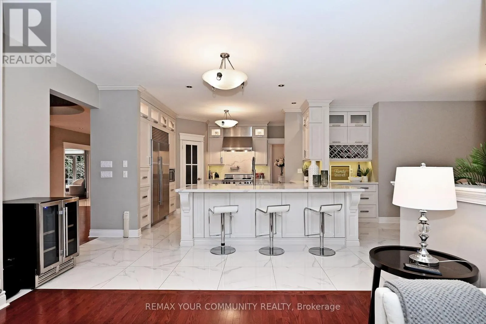 2 WINTERBERRY DRIVE