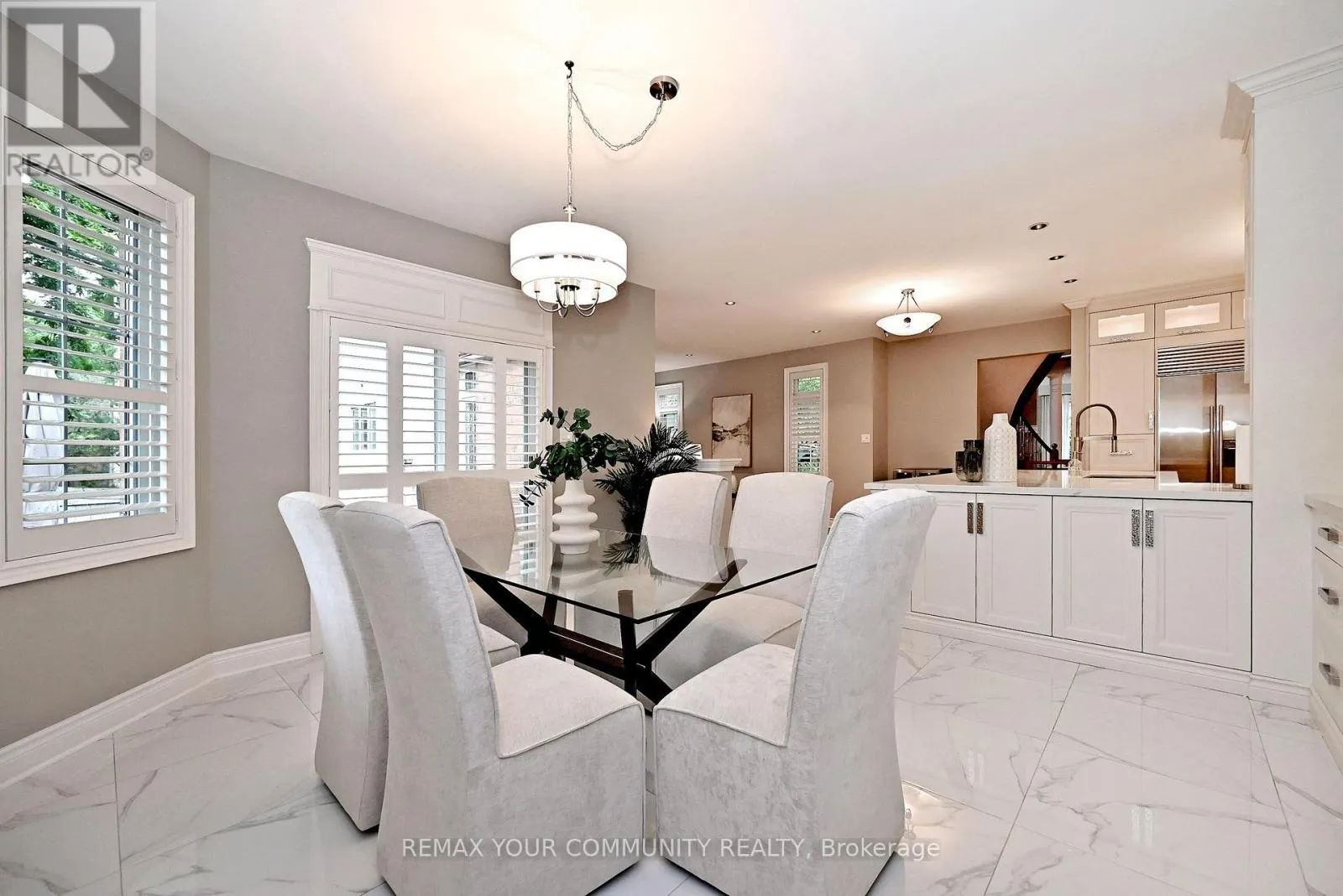 2 WINTERBERRY DRIVE