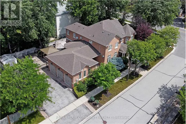 2 WINTERBERRY DRIVE