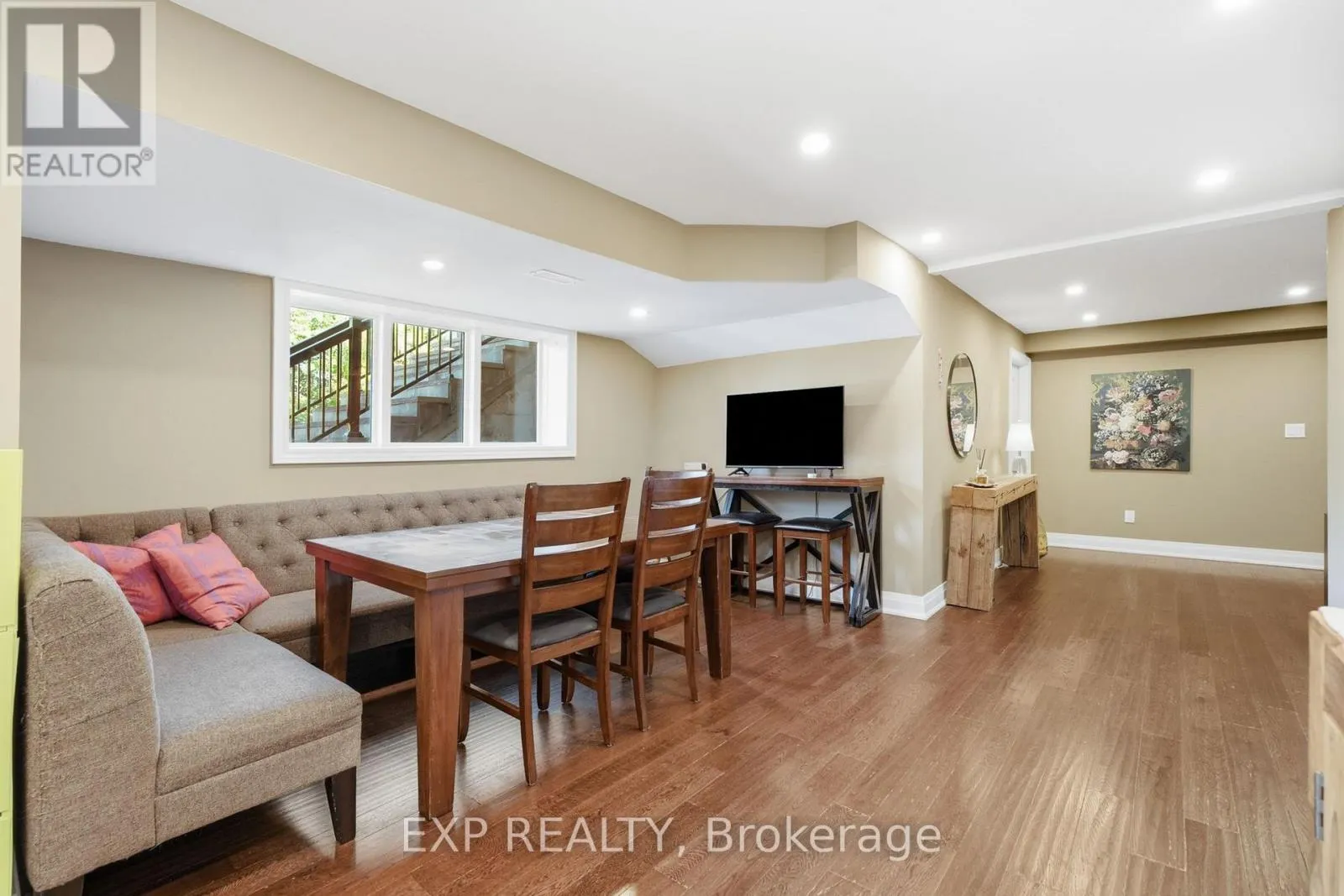 1785 DAVIS DRIVE W