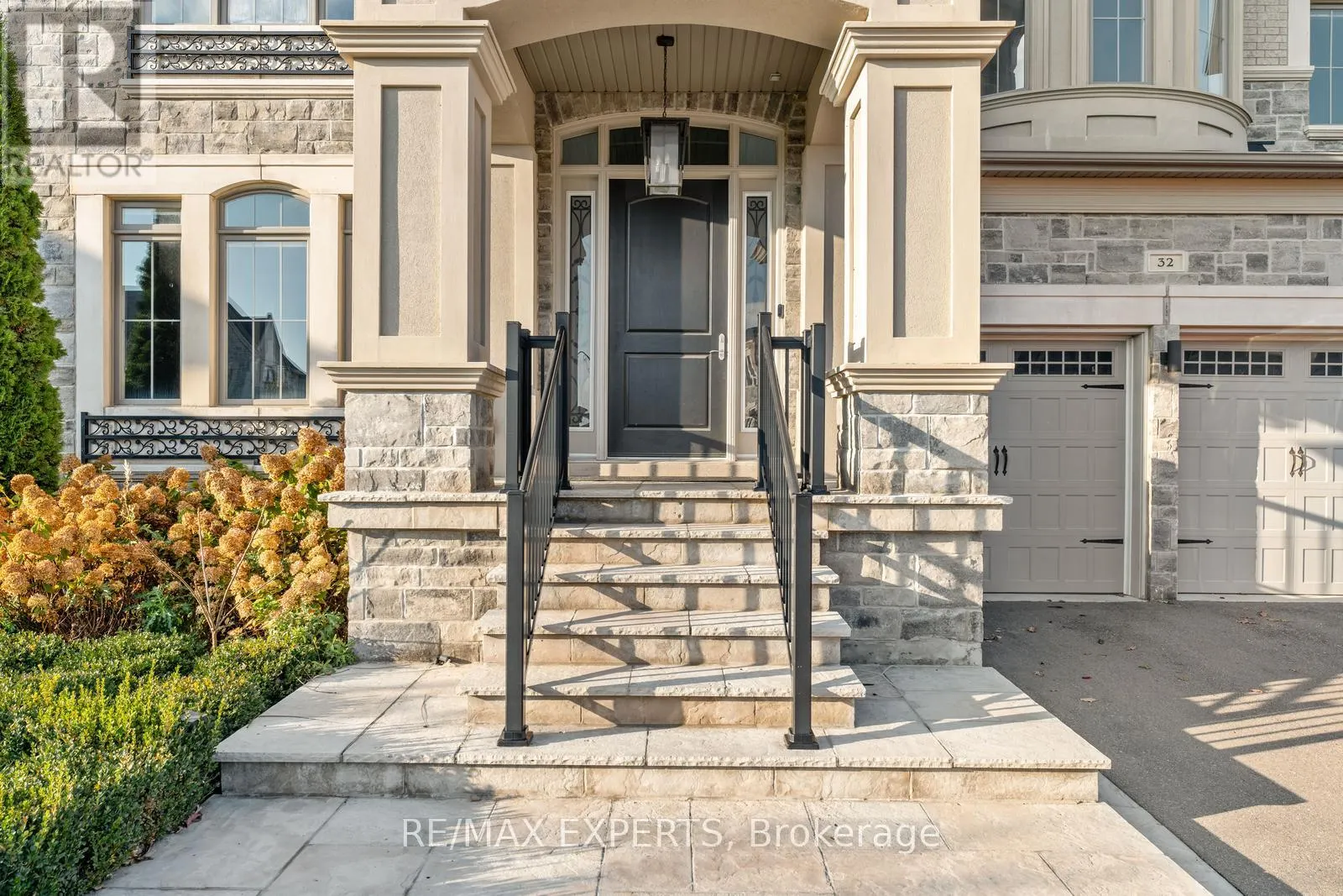 32 JAMES STOKES COURT