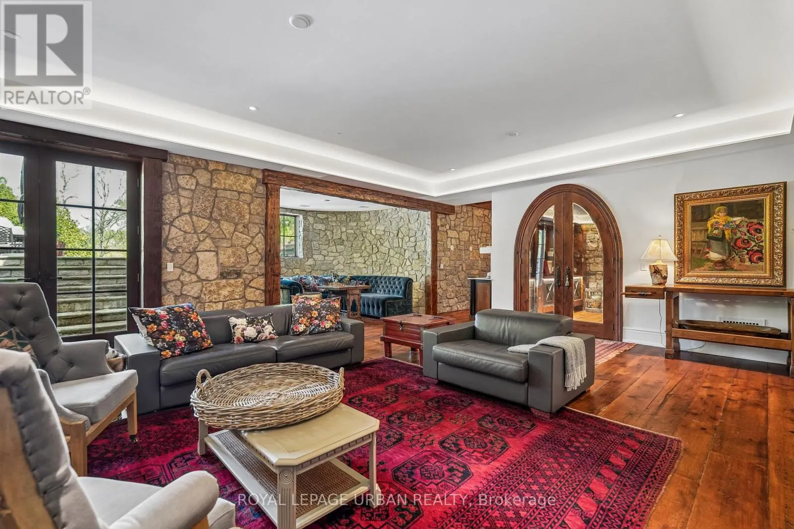 105 KING HILLS LANE