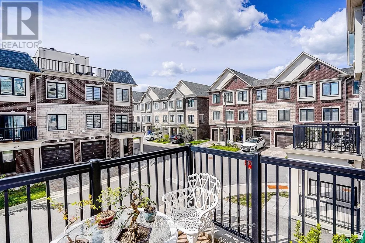 25 SUNBURY LANE