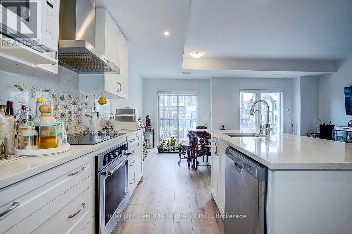 25 SUNBURY LANE