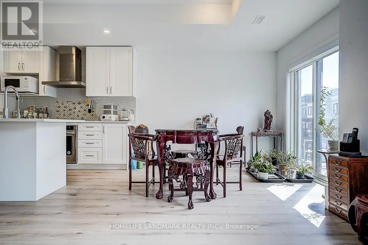25 SUNBURY LANE