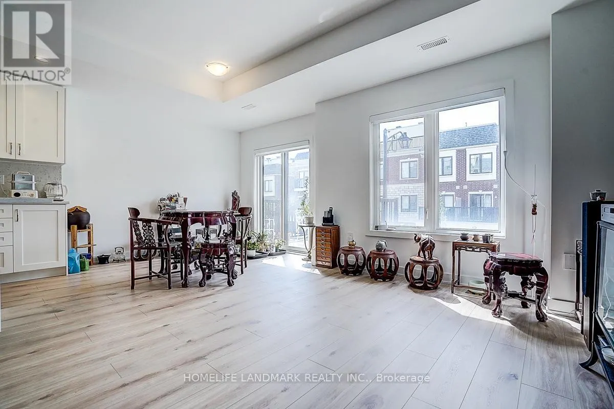 25 SUNBURY LANE