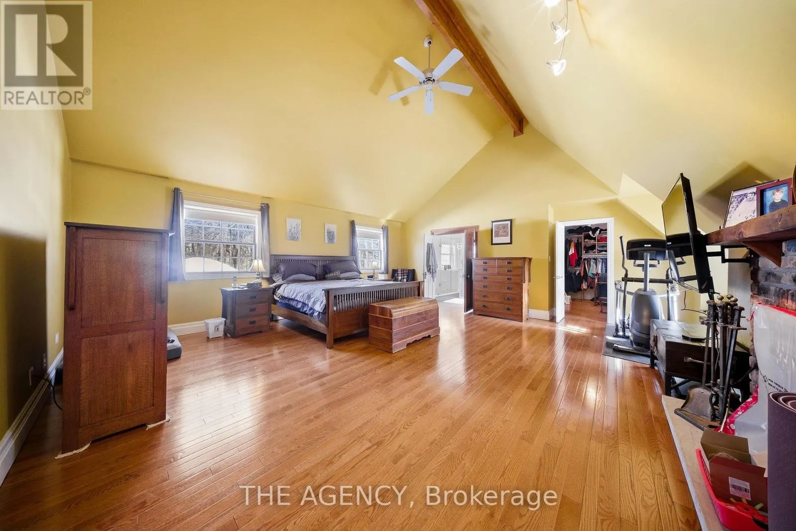30 GOODFELLOW CRESCENT