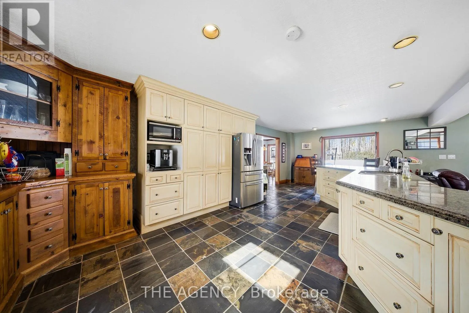 30 GOODFELLOW CRESCENT