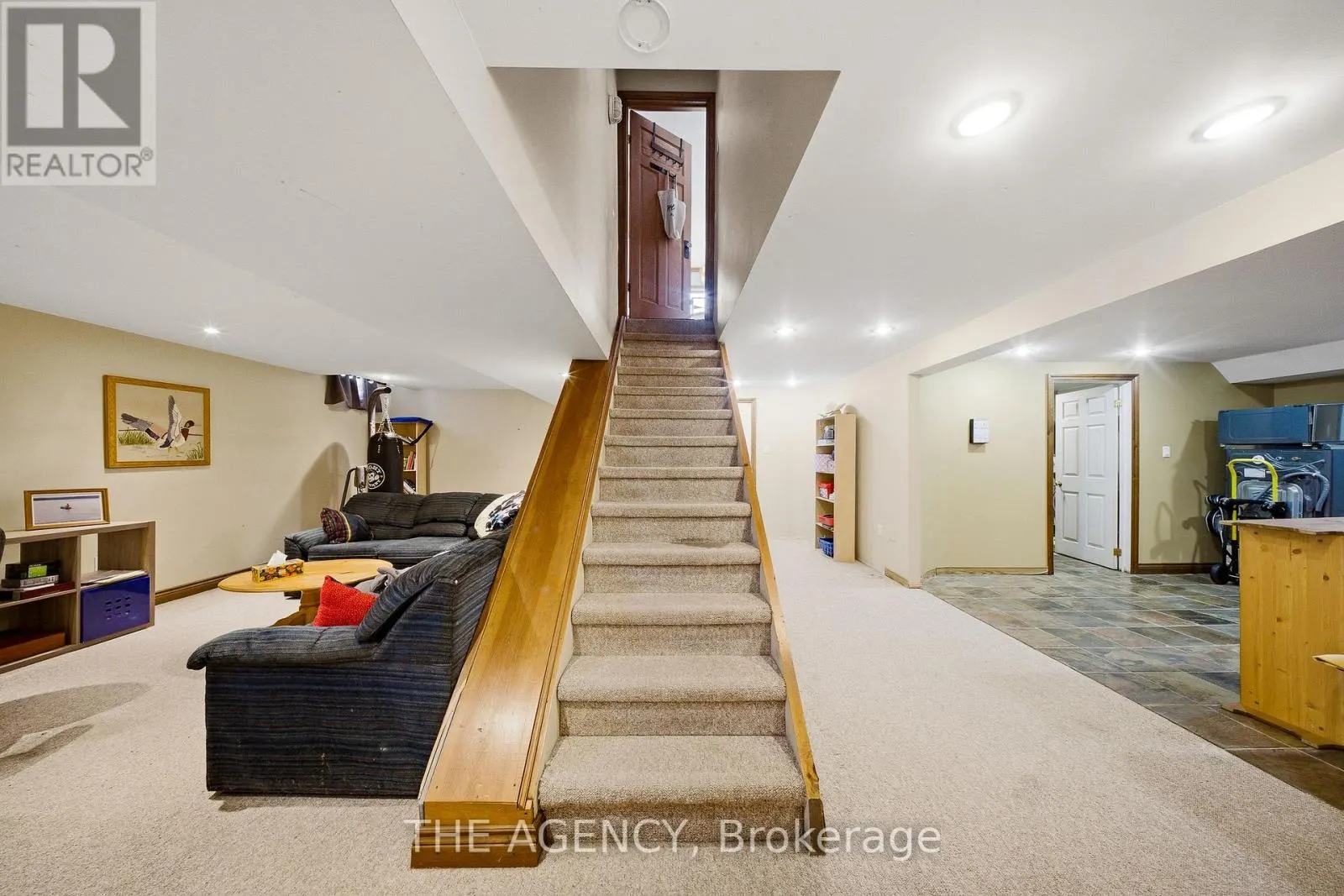 30 GOODFELLOW CRESCENT