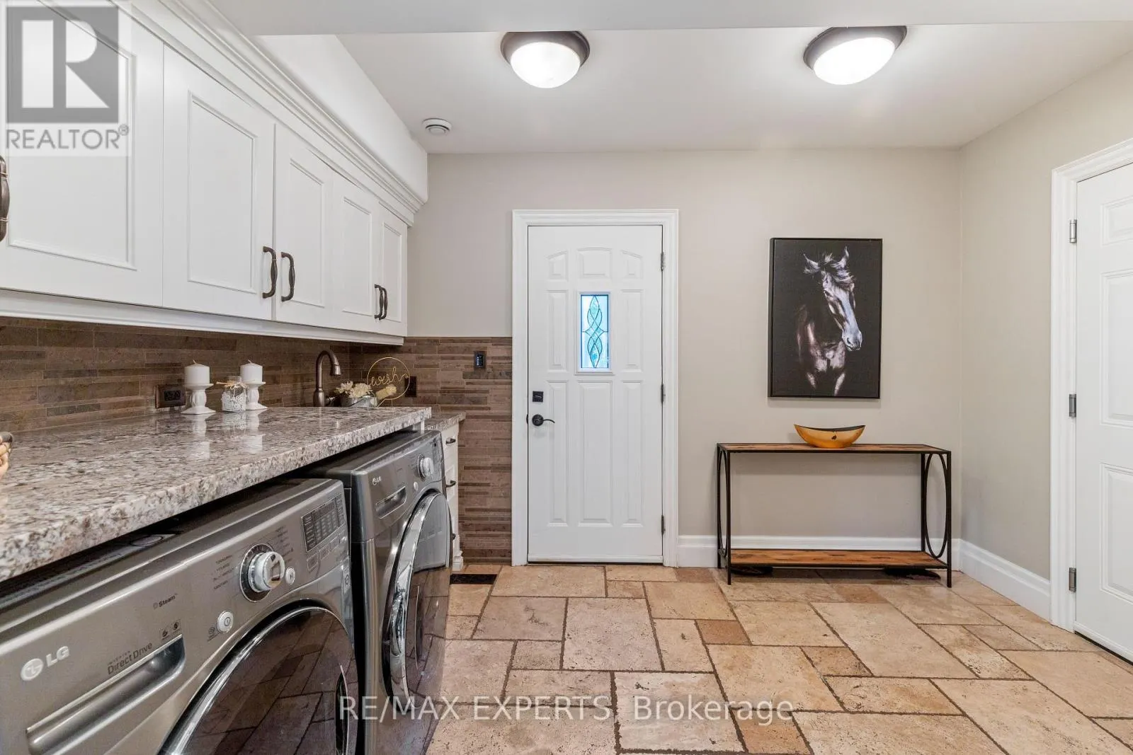 5409 25TH SIDE ROAD E