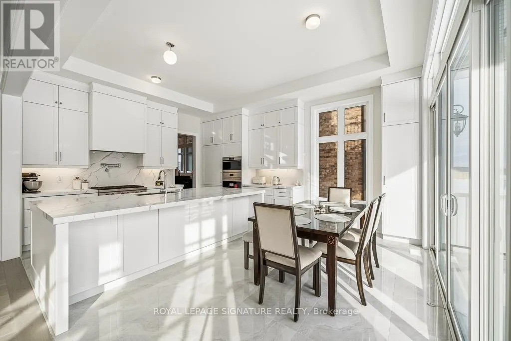 16 GIANVITO CRESCENT