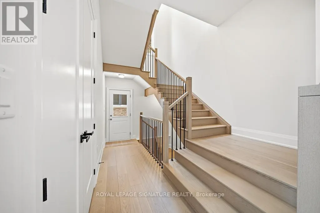 16 GIANVITO CRESCENT
