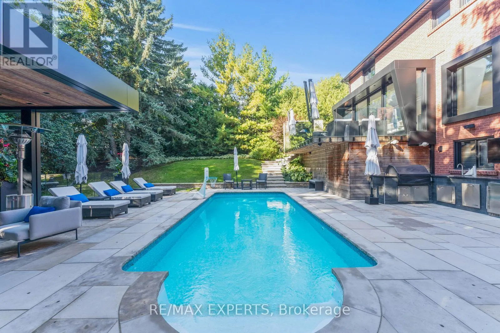 71 DORENGATE DRIVE