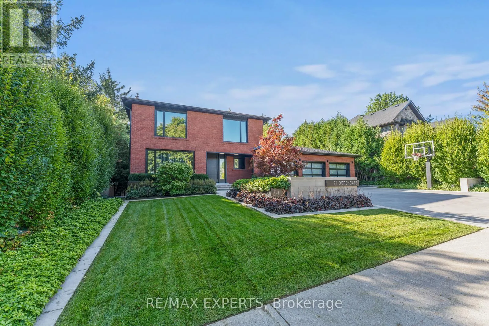 71 DORENGATE DRIVE