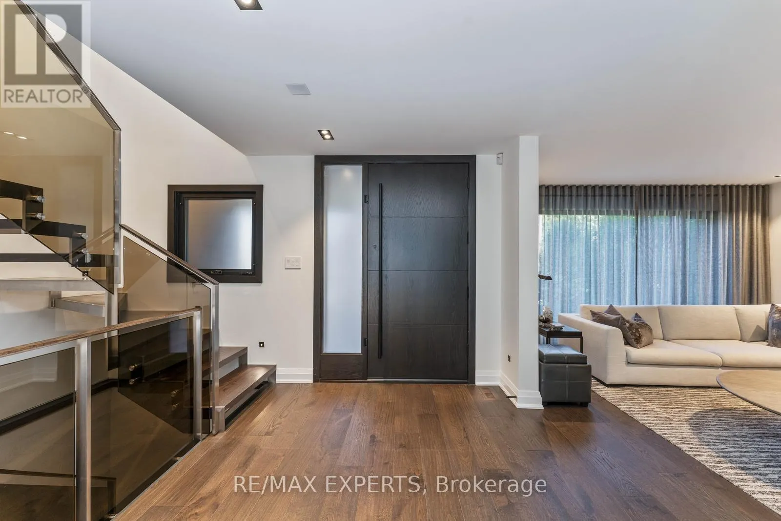71 DORENGATE DRIVE