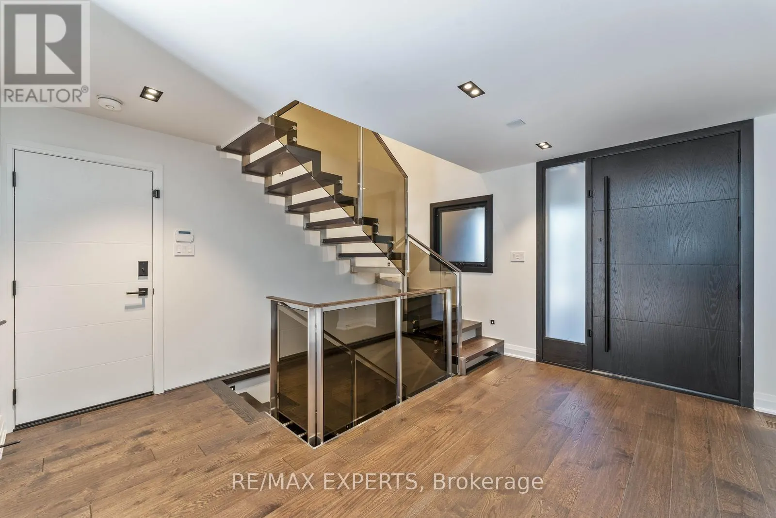 71 DORENGATE DRIVE