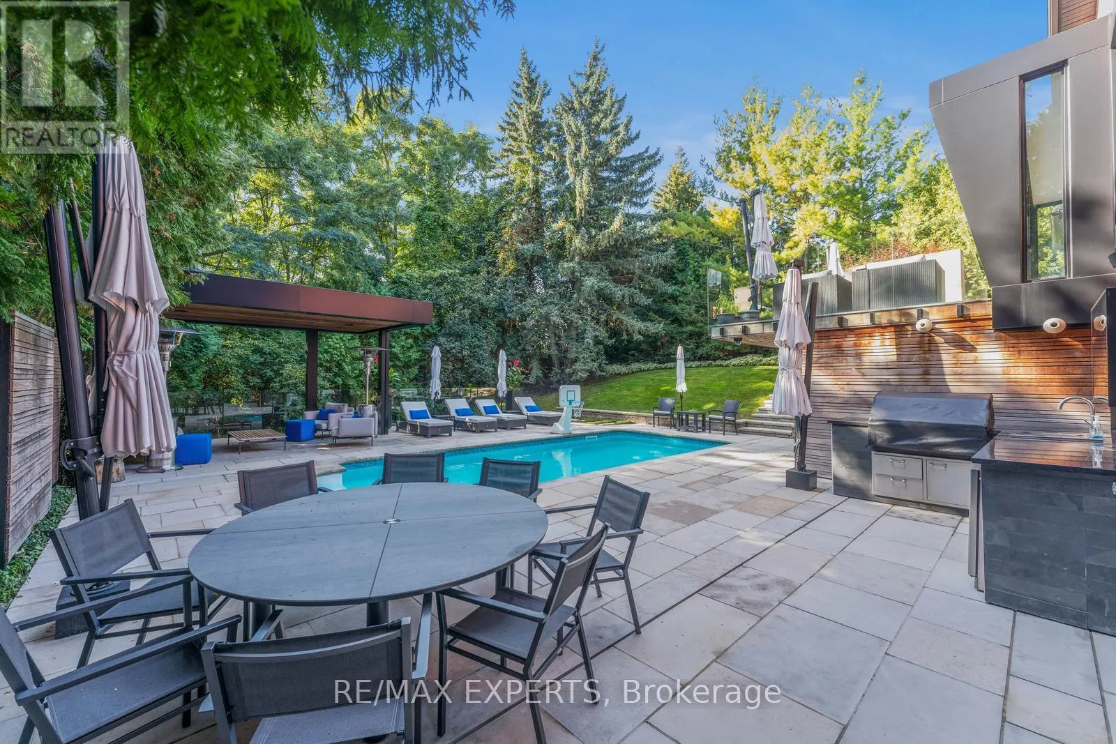 71 DORENGATE DRIVE