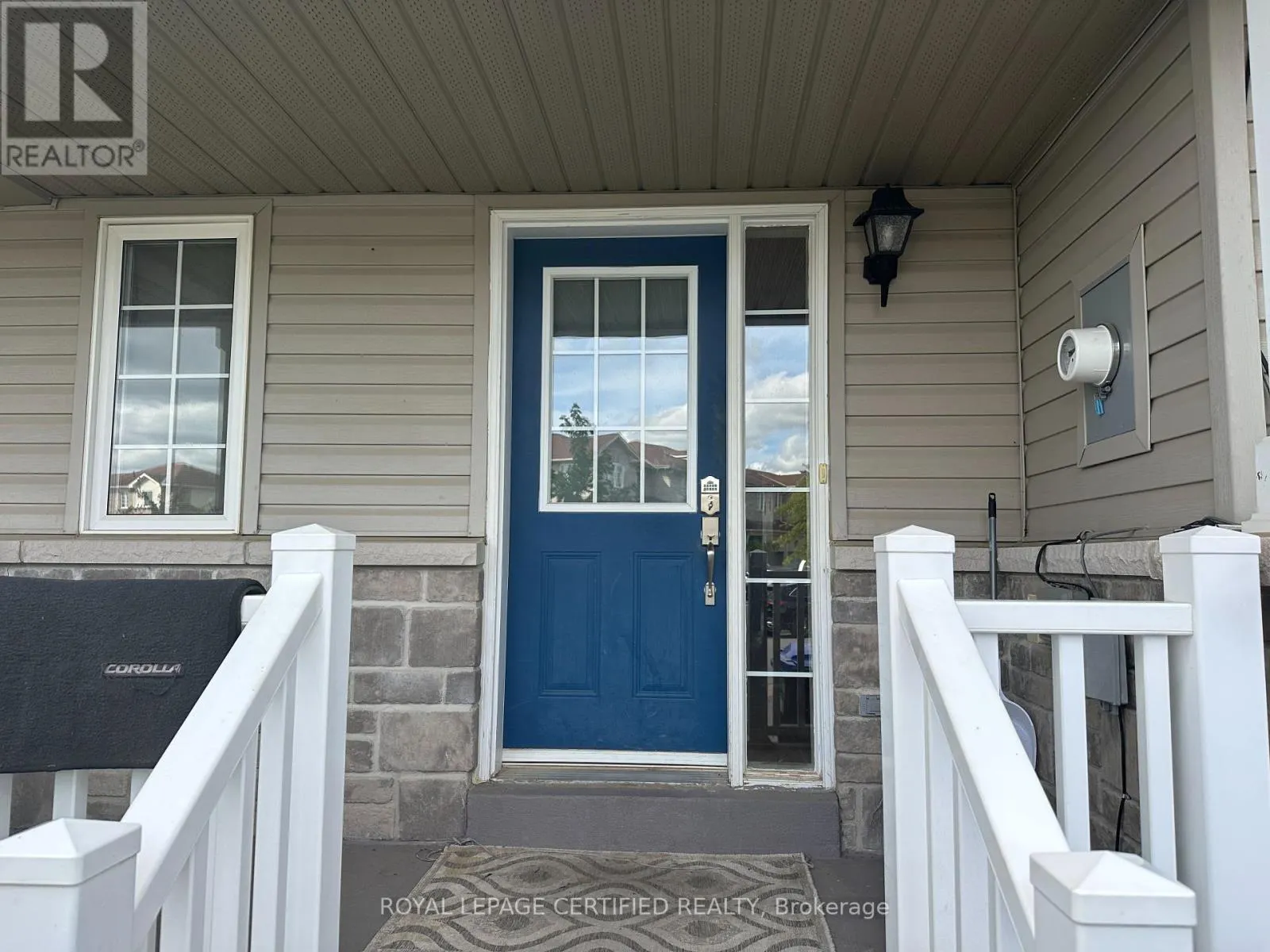 64 ADMIRAL CRESCENT