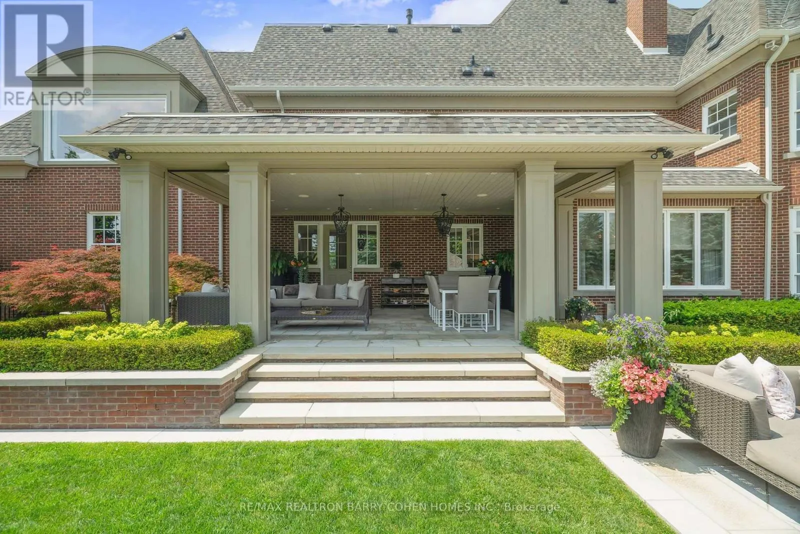 91 FAIRFIELD DRIVE
