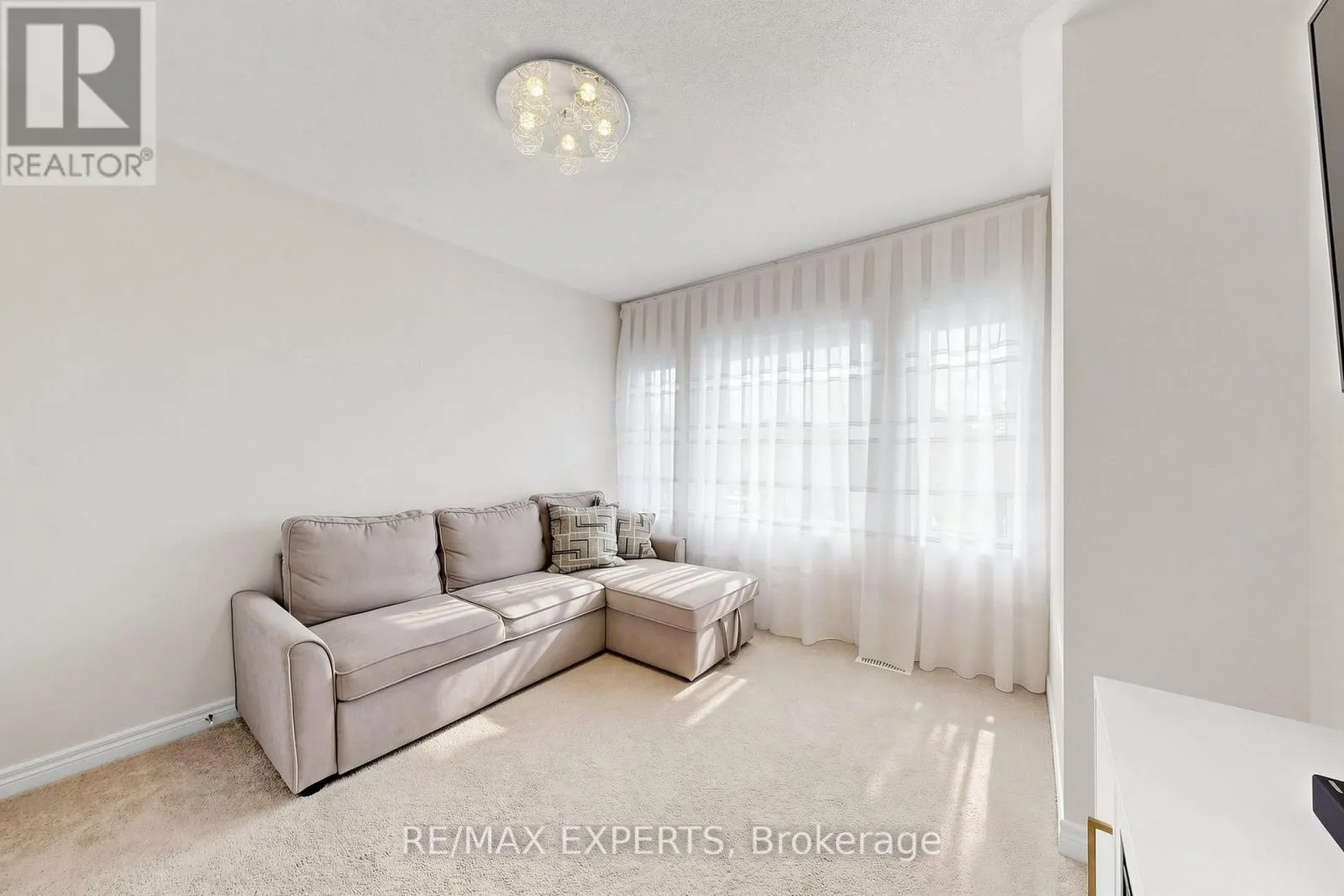 9 APPLEGATE DRIVE