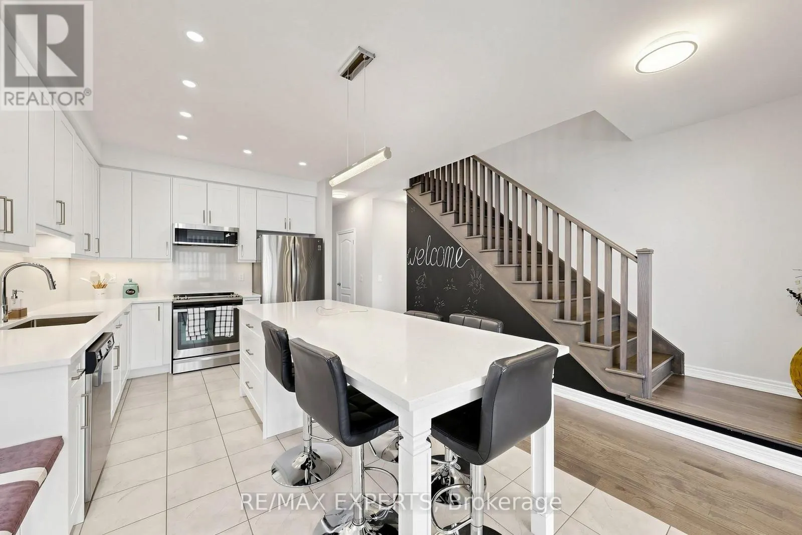 9 APPLEGATE DRIVE