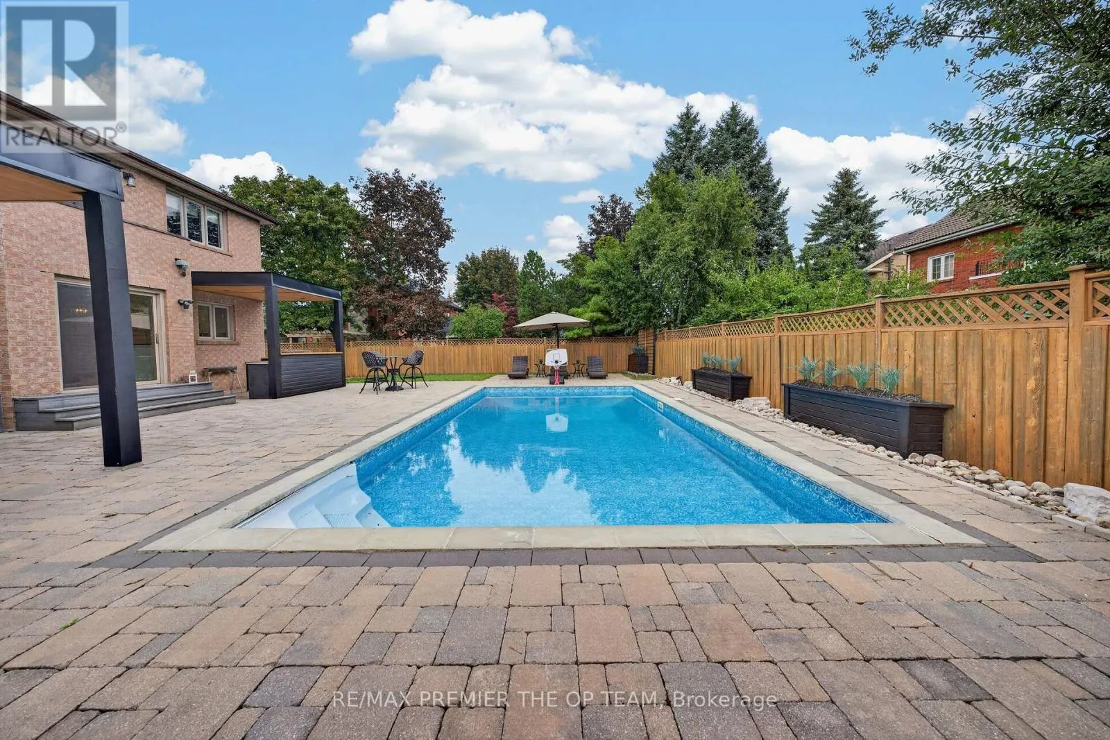 155 DIANAWOOD RIDGE