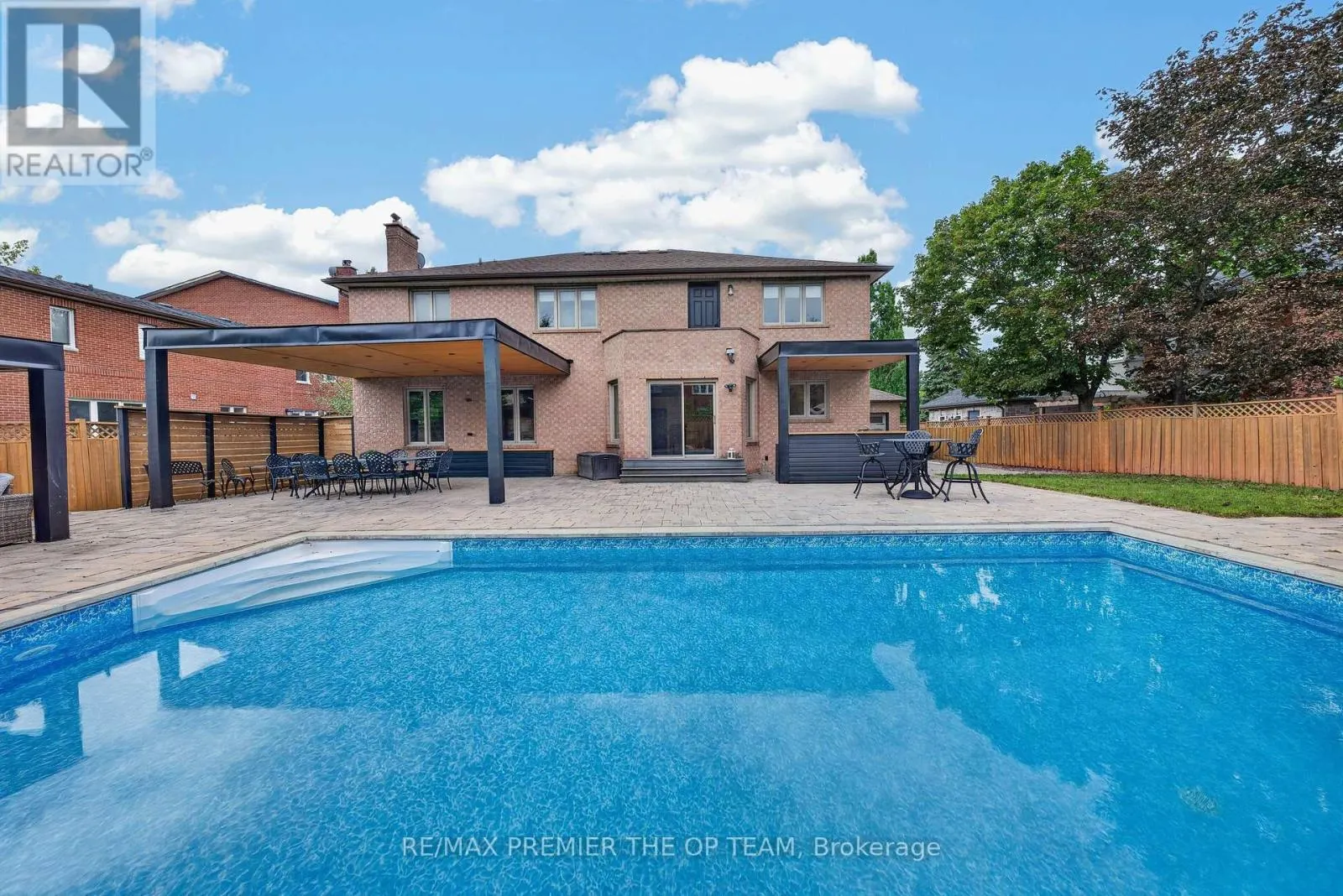 155 DIANAWOOD RIDGE