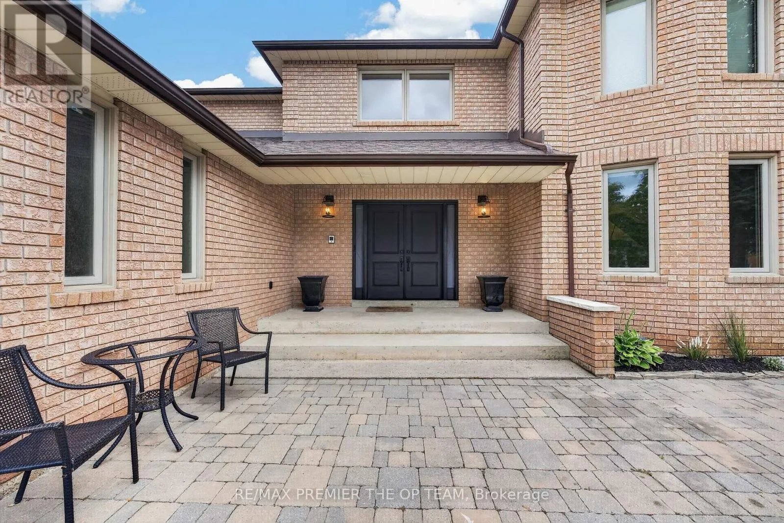 155 DIANAWOOD RIDGE