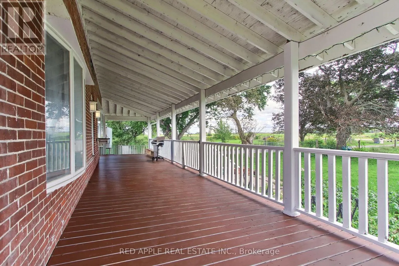 B1595 48 HIGHWAY E