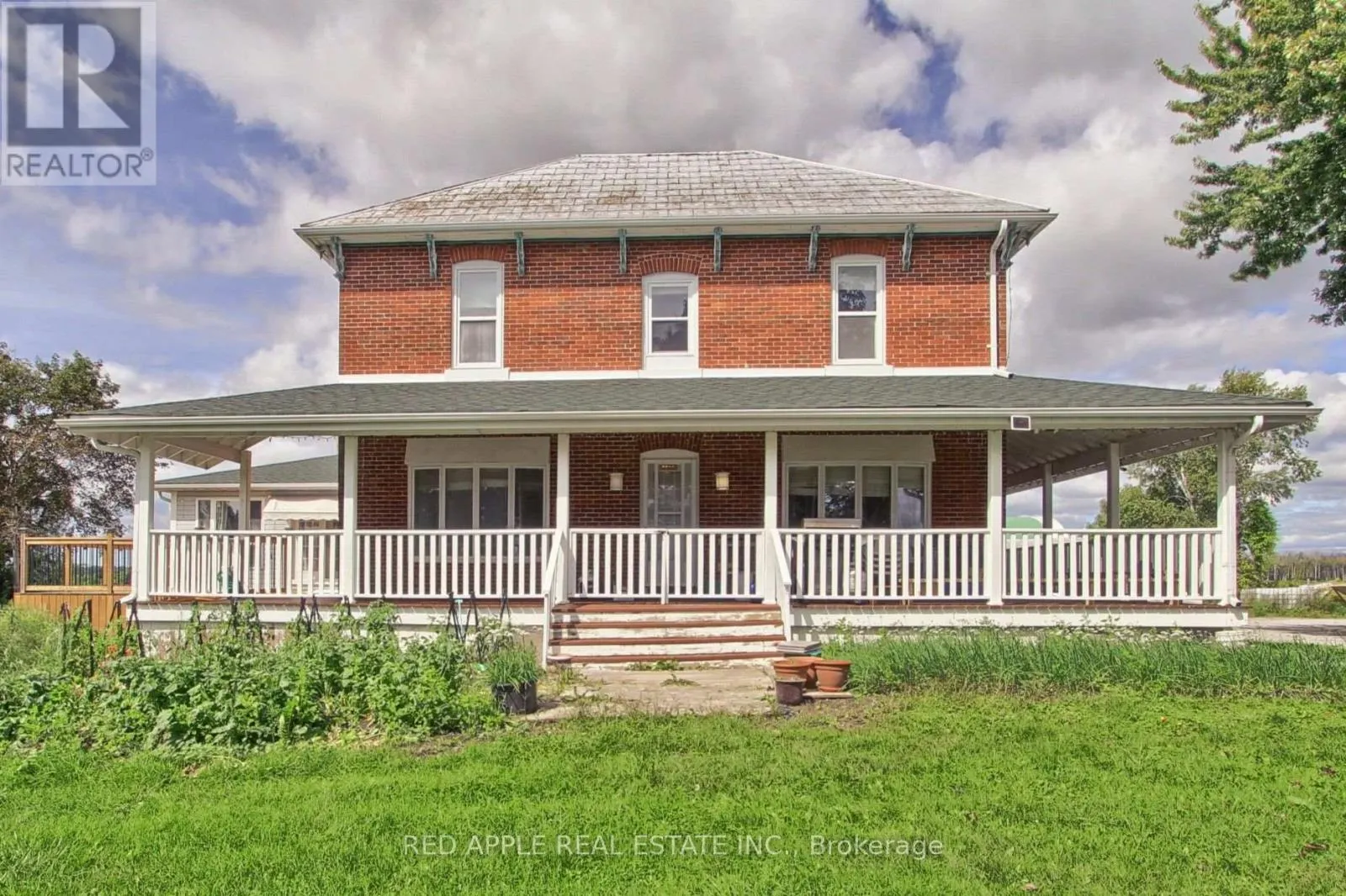 B1595 48 HIGHWAY E
