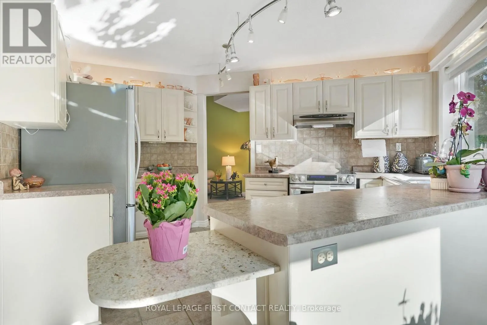 3847 WEST STREET