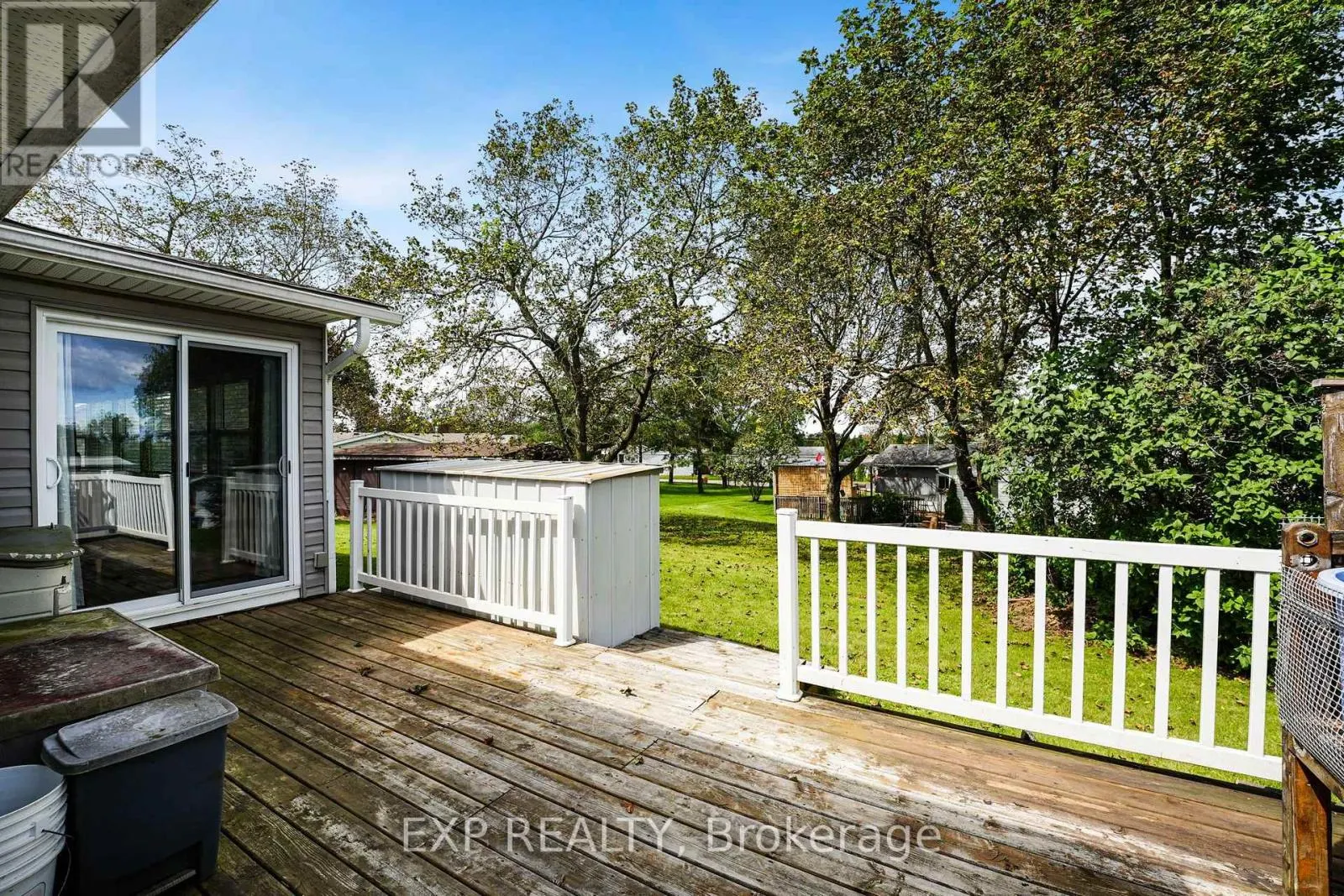 4 FAIRBIRCH COURT