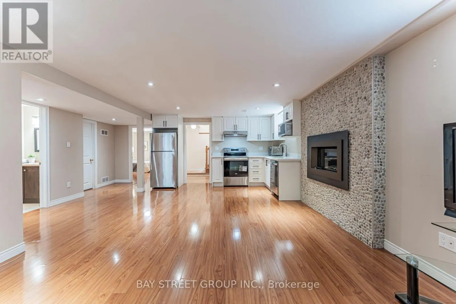 93 SUNBIRD BOULEVARD