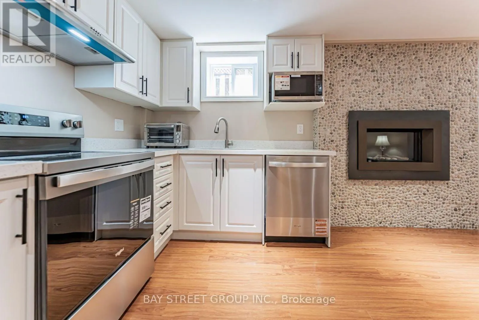 93 SUNBIRD BOULEVARD
