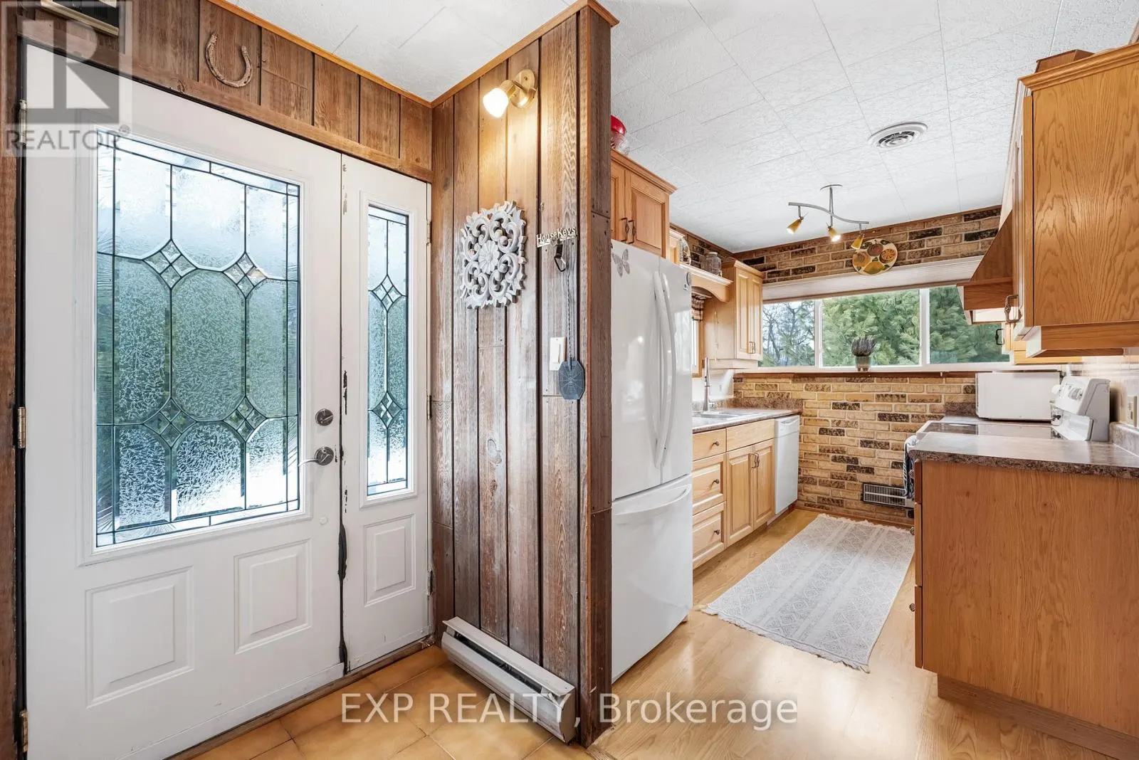 3909 RICHVIEW ROAD
